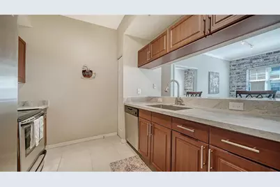 1064 N Tamiami Trail #1320, Sarasota, FL 34236 - Photo 16