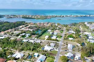 223 Roberts Rd, Nokomis, FL 34275 - Photo 24