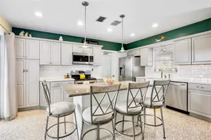 223 Roberts Rd, Nokomis, FL 34275 - Photo 12