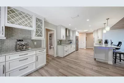 5231 Siesta Cove Drive, Sarasota, FL 34242 - Photo 16