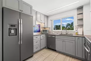 3701 5th Ave, Holmes Beach, FL 34217 - Photo 18
