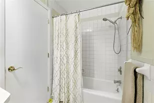 906 Tropical Dr, Bradenton, FL 34208 - Photo 32