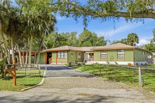 906 Tropical Dr, Bradenton, FL 34208 - Photo 44