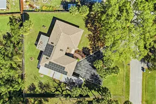 906 Tropical Dr, Bradenton, FL 34208 - Photo 52