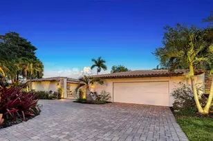 443 Bird Key Dr, Sarasota, FL 34236 - Photo 4