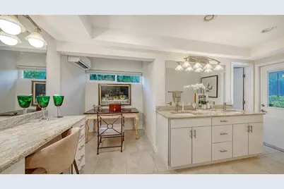 443 Bird Key Drive, Sarasota, FL 34236 - Photo 30