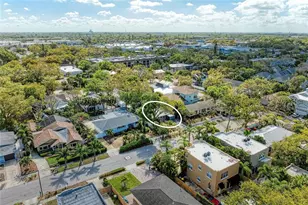 3625 Jacinto Ct, Sarasota, FL 34239 - Photo 4