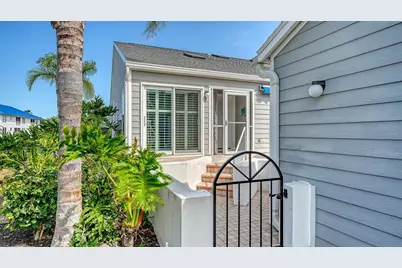 1005 Pelican Court, Bradenton, FL 34209 - Photo 8