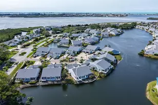 1005 Pelican Ct, Bradenton, FL 34209 - Photo 2