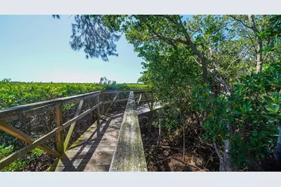 1005 Pelican Court, Bradenton, FL 34209 - Photo 68