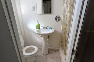 408 51st Ave Dr W, Bradenton, FL 34207 - Photo 4