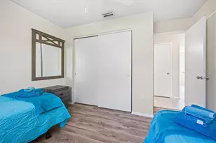 2214 Michele Dr, Sarasota, FL 34231 - Photo 18