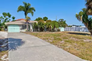 2214 Michele Dr, Sarasota, FL 34231 - Photo 2