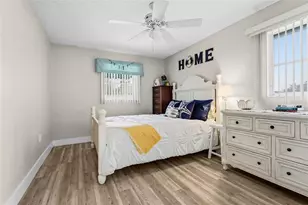 7320 Meadowbrook Dr, Sarasota, FL 34243 - Photo 22