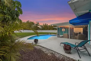 7320 Meadowbrook Dr, Sarasota, FL 34243 - Photo 38