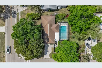 2587 Ringling Boulevard, Sarasota, FL 34237 - Photo 2