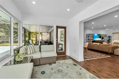 2587 Ringling Boulevard, Sarasota, FL 34237 - Photo 14