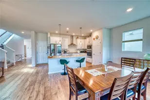 6136 Voyagers Pl, Apollo Beach, FL 33572 - Photo 10