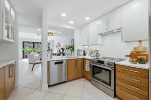 5312 Huntingwood Ct, Sarasota, FL 34235 - Photo 16