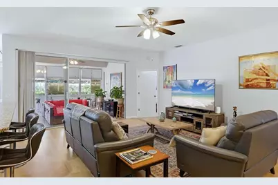 6726 W Country Club Lane, Sarasota, FL 34243 - Photo 8