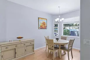 6726 W Country Club Ln, Sarasota, FL 34243 - Photo 18