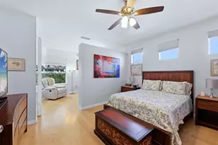 6726 W Country Club Ln, Sarasota, FL 34243 - Photo 18