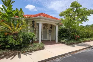 6726 W Country Club Ln, Sarasota, FL 34243 - Photo 40