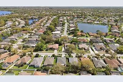 6726 W Country Club Lane, Sarasota, FL 34243 - Photo 36