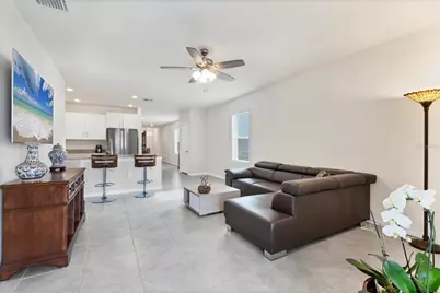 3293 Hilltop Circle, Bradenton, FL 34211 - Photo 4