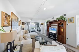 4137 Lake Bayshore Dr, Bradenton, FL 34205 - Photo 6