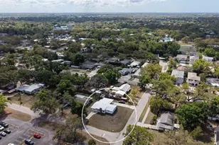 2600 Loma Linda St, Sarasota, FL 34239 - Photo 10