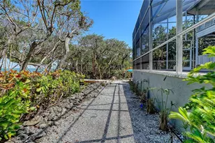 5422 Sandhamn Pl, Longboat Key, FL 34228 - Photo 66