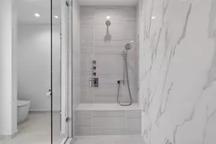 400 Central Ave, Saint Petersburg, FL 33701 - Photo 24