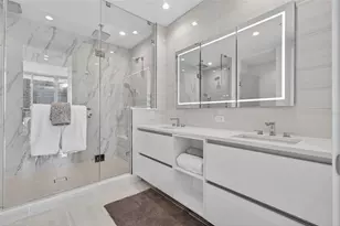 400 Central Ave, Saint Petersburg, FL 33701 - Photo 28
