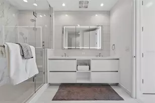 400 Central Ave, Saint Petersburg, FL 33701 - Photo 22