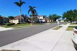 6631 63rd Terrace E, Bradenton, FL 34203 - Photo 4