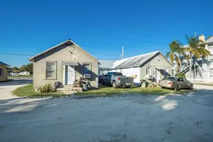 2008 53rd Ave E, Bradenton, FL 34203 - Photo 6