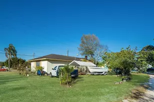2008 53rd Ave E, Bradenton, FL 34203 - Photo 10