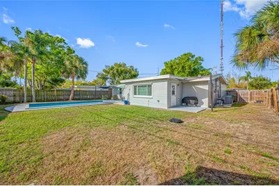 8335 Robin Road, Seminole, FL 33777 - Photo 10