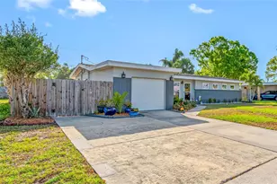 8335 Robin Rd, Seminole, FL 33777 - Photo 6