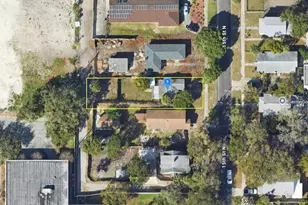 804 15th St N, Saint Petersburg, FL 33705 - Photo 1