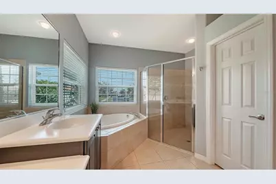 11862 Granite Woods Loop, Venice, FL 34292 - Photo 28