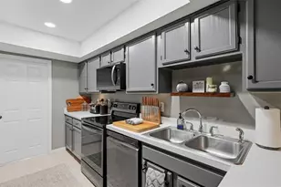 4504 Citation Ln, Sarasota, FL 34233 - Photo 6