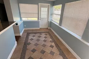 5323 22nd St W, Bradenton, FL 34207 - Photo 4