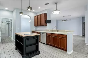 11919 55th Ct E, Parrish, FL 34219 - Photo 10