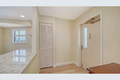 5790 Midnight Pass Road #506, Sarasota, FL 34242 - Photo 4