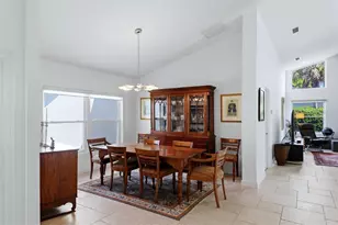 3906 Spyglass Hill Rd, Sarasota, FL 34238 - Photo 10