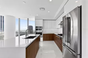 400 Central Ave, Saint Petersburg, FL 33701 - Photo 24