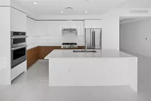 400 Central Ave, Saint Petersburg, FL 33701 - Photo 20