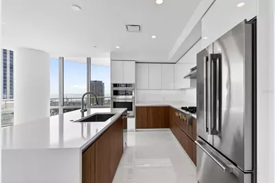 400 Central Avenue #2307, Saint Petersburg, FL 33701 - Photo 18